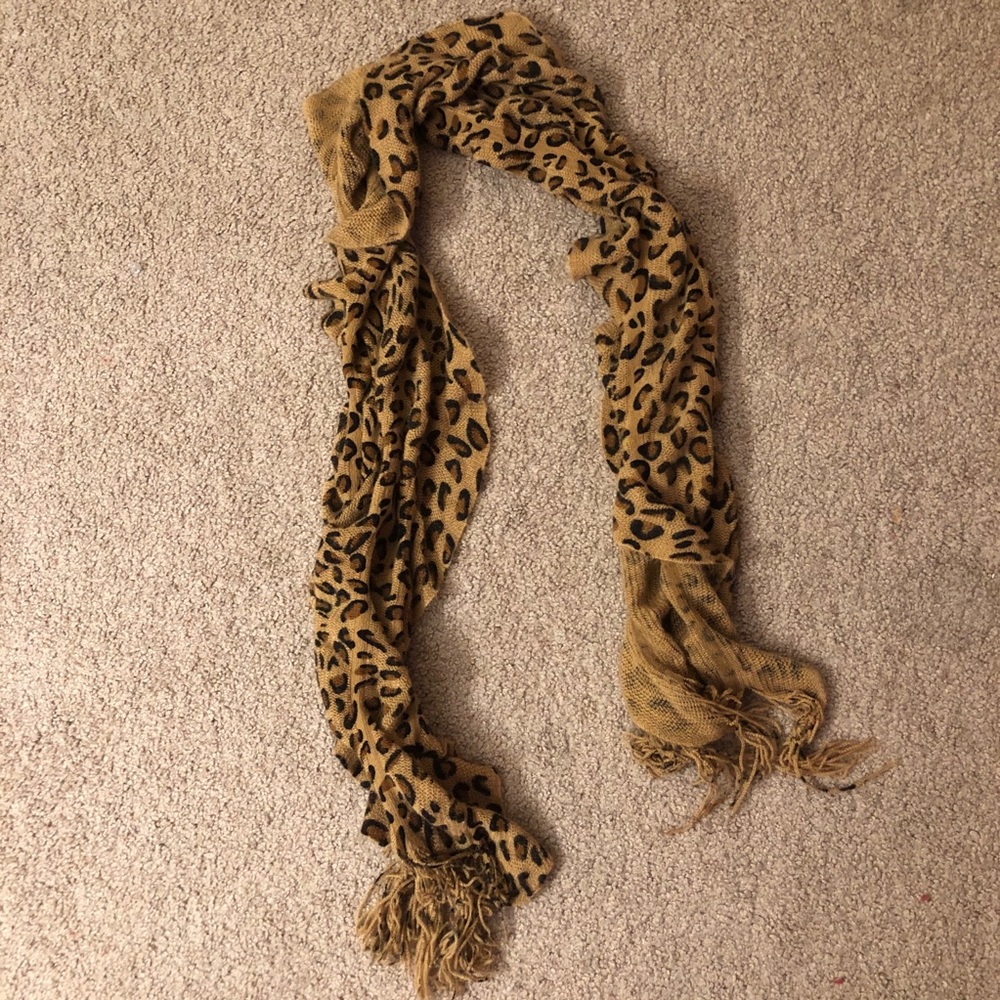 Cheetah print scarf